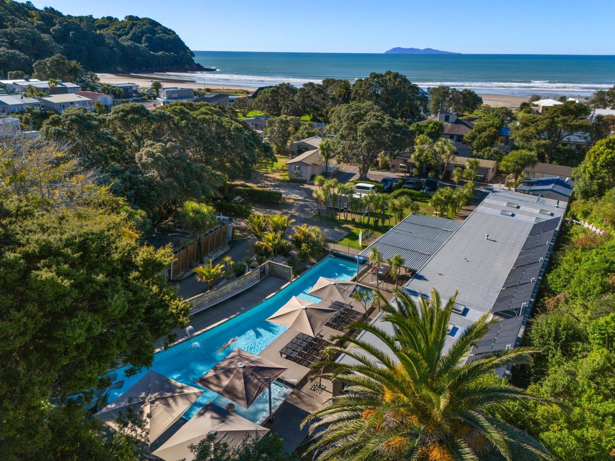 Tasman Holiday Parks - Waihi Beach Dış mekan fotoğraf Aerial view of the hotel
